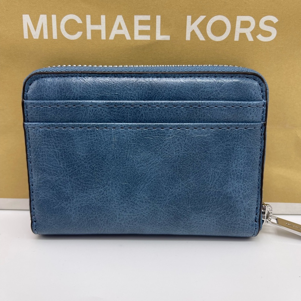 MICHAEL KORS Jet Set Medium Distressed Zip Around Card Case
Cornflower
NWT - Picture 13 of 16